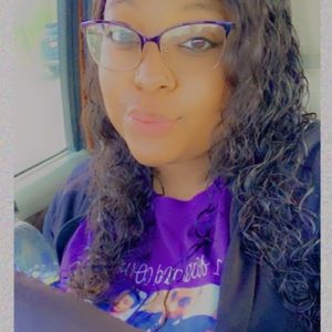 Meet your Posher, Leasha